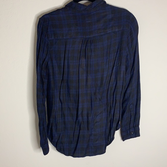 Peyton Jensen small button up blouse - Picture 3 of 6